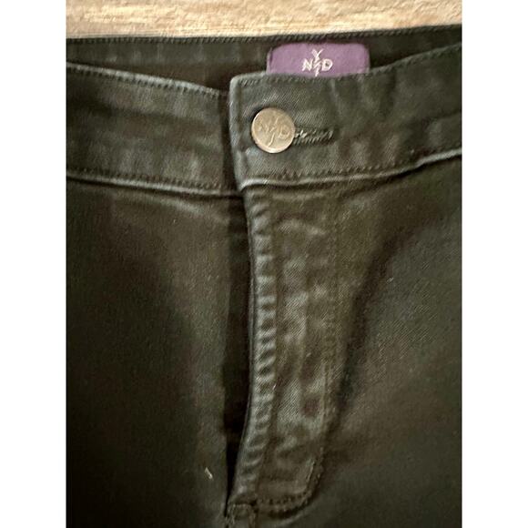 NYDJ (Not Your Daughter’s Jeans) Black Denim pants in size women’s 8 Petite - Picture 3 of 7